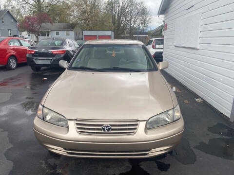 1999 Toyota Camry for sale at E & A Auto Sales in Warren OH