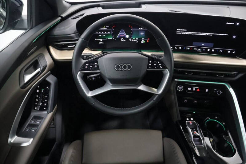 2025 Audi Q5 quattro Premium Plus TFSI