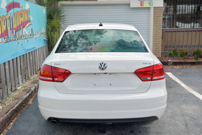 2014 Volkswagen Passat 1.8T SE