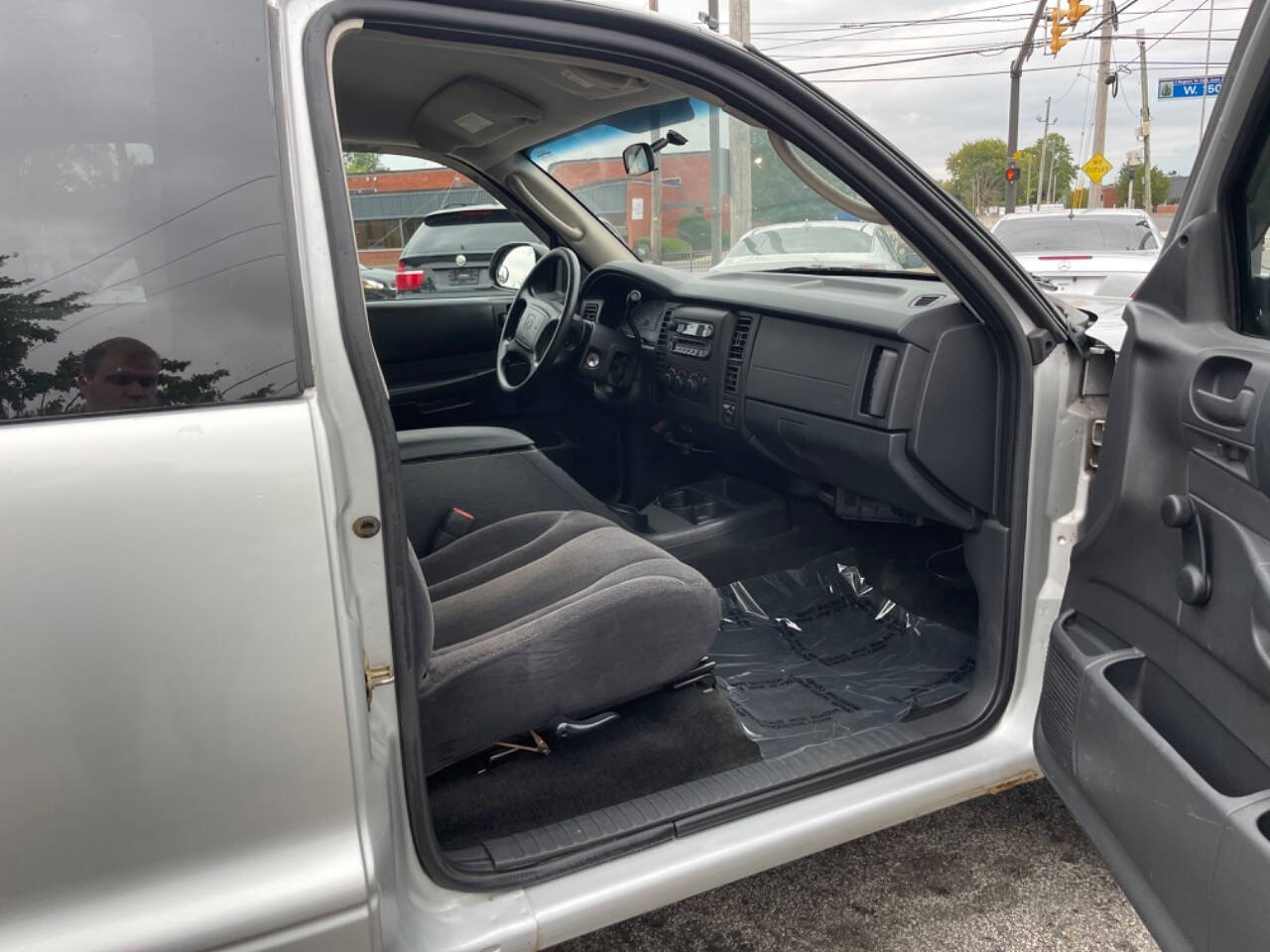 2002 Dodge Dakota for sale at AVS AUTO GROUP LLC in CLEVELAND, OH