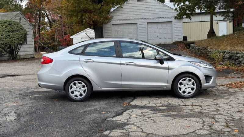 2013 Ford Fiesta SE