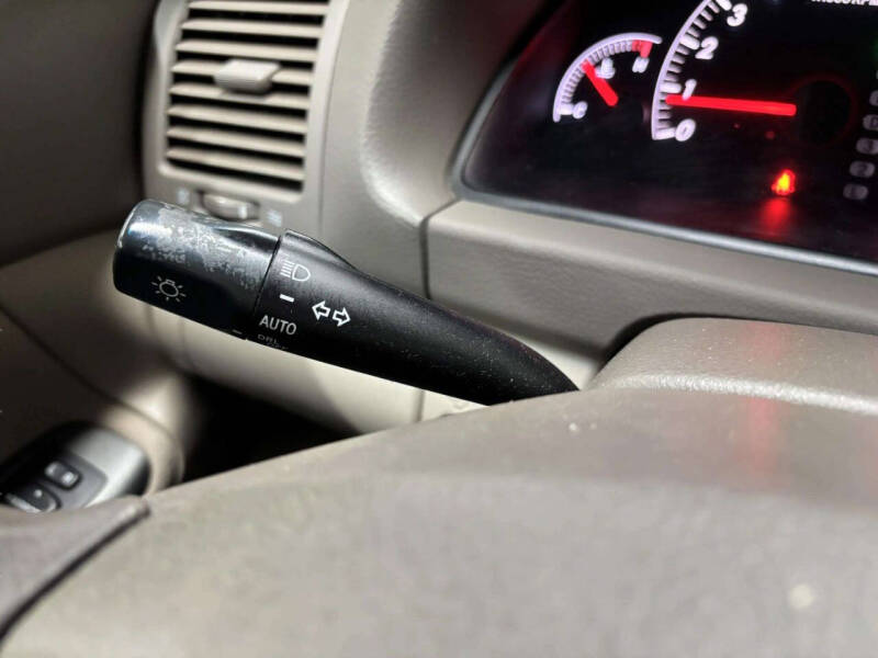 2005 Toyota Camry LE