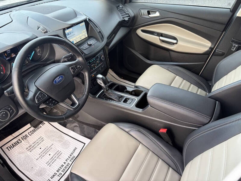 2019 Ford Escape SEL