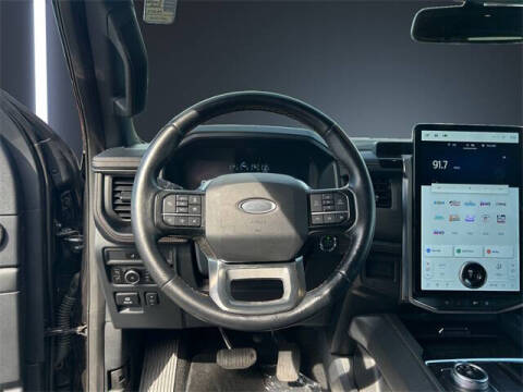 2023 Ford Expedition Platinum