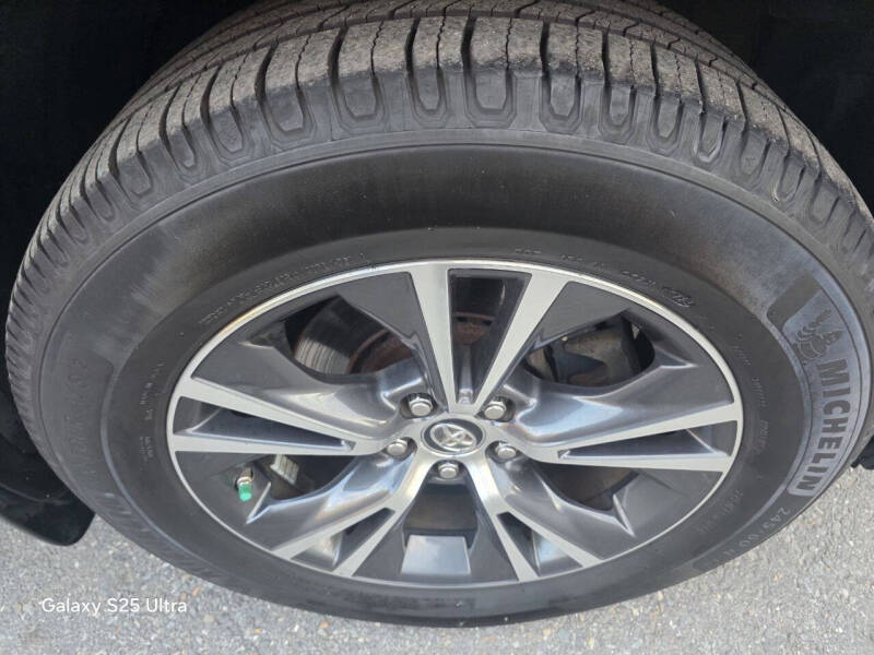 2017 Toyota Highlander LE Plus