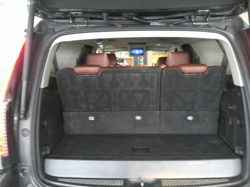 2018 Cadillac Escalade Luxury