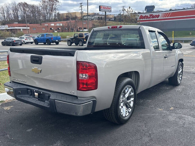 2009 Chevrolet Silverado 1500 for sale at Country Auto Sales Inc. in Bristol, VA