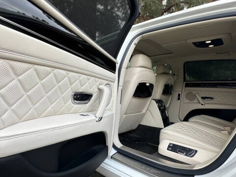 2018 Bentley Flying Spur V8