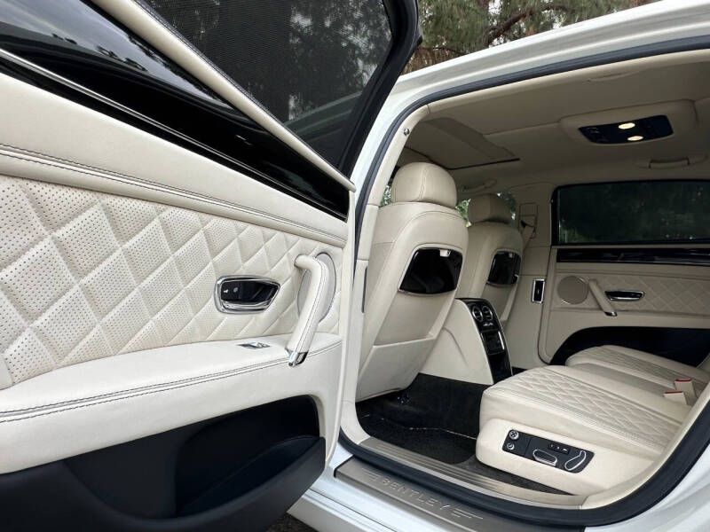 2018 Bentley Flying Spur V8