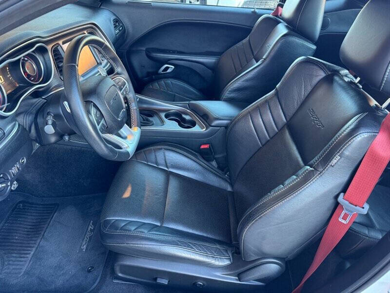 2016 Dodge Challenger SRT 392