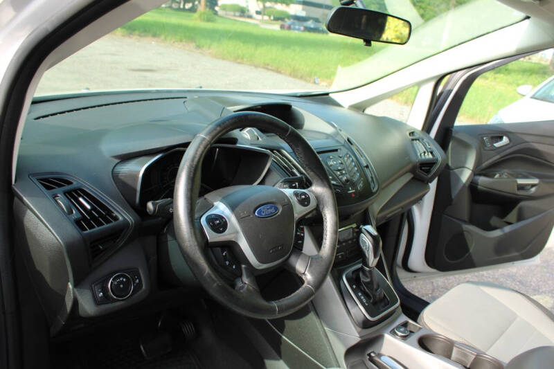 2014 Ford C-MAX Hybrid SE