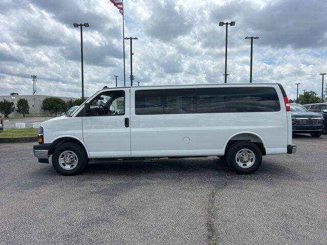 2025 Chevrolet Express 3500