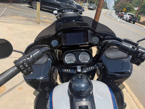 2023 Harley-Davidson Road Glide LIMITED FLTRK