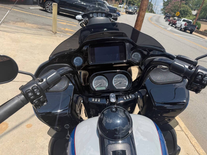 2023 Harley-Davidson Road Glide LIMITED FLTRK
