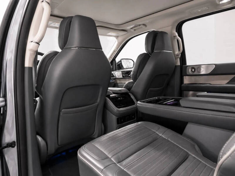 2023 Lincoln Navigator Black Label