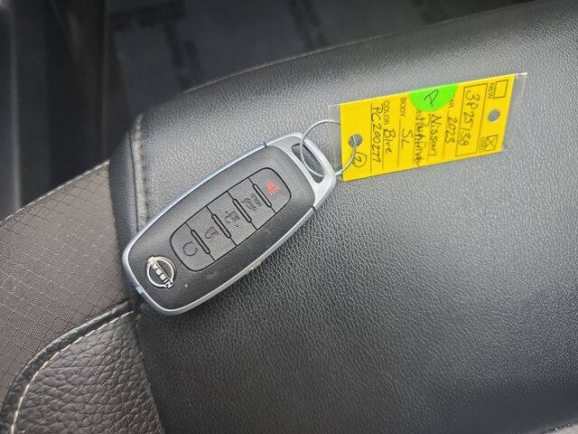 2023 Nissan Pathfinder SL