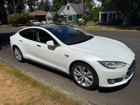 2014 Tesla Model S
