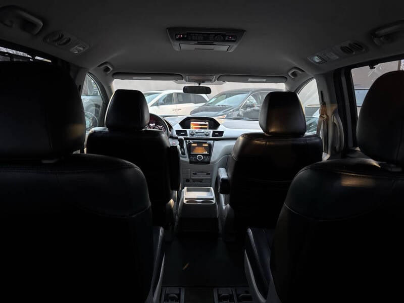 2016 Honda Odyssey SE photo 68