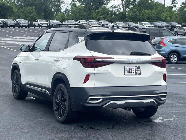 2022 Kia Seltos Nightfall