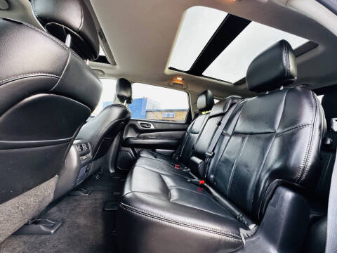 2017 Nissan Pathfinder SL