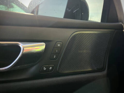 2019 Volvo S60 T6 R-Design