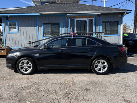 2013 Ford Taurus SEL