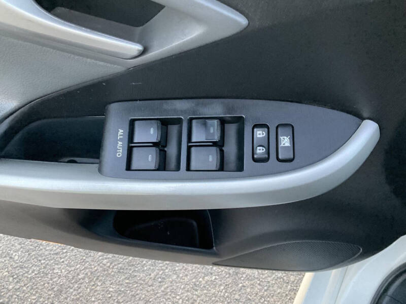 2015 Toyota Prius Three