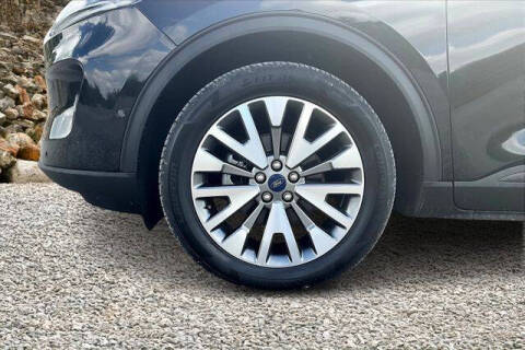 2021 Ford Escape Titanium