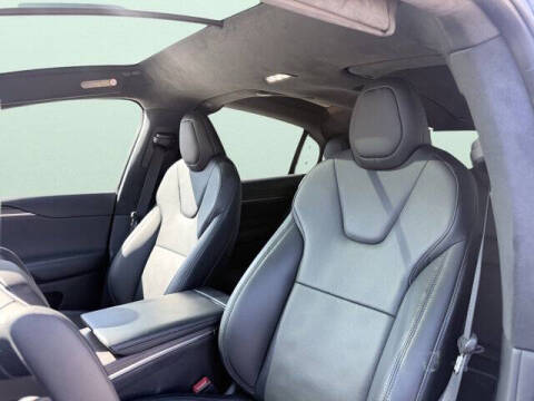 2023 Tesla Model X Standard Range