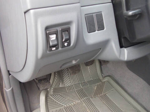 2004 Nissan Frontier XE