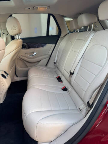 2021 Mercedes-Benz GLC GLC 300