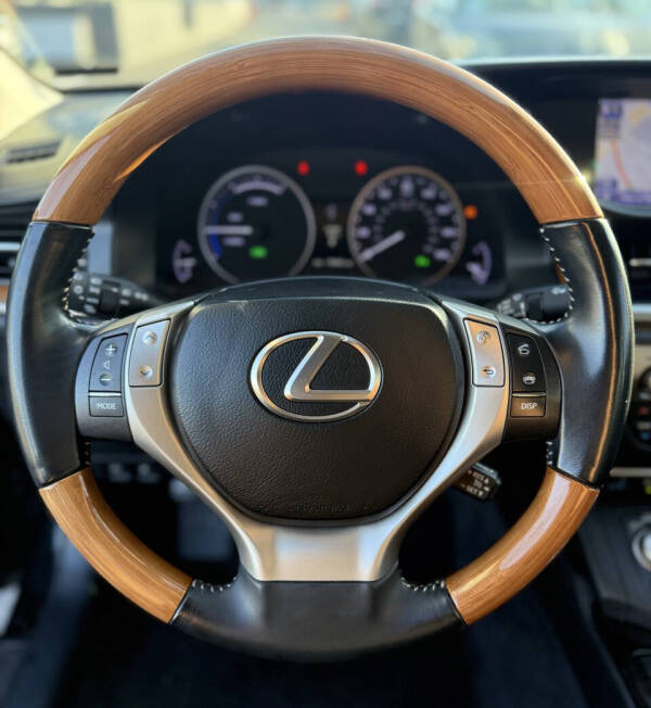 2013 Lexus ES 300h