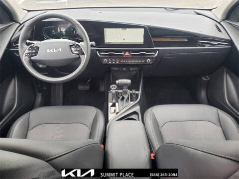 2025 Kia Niro EX