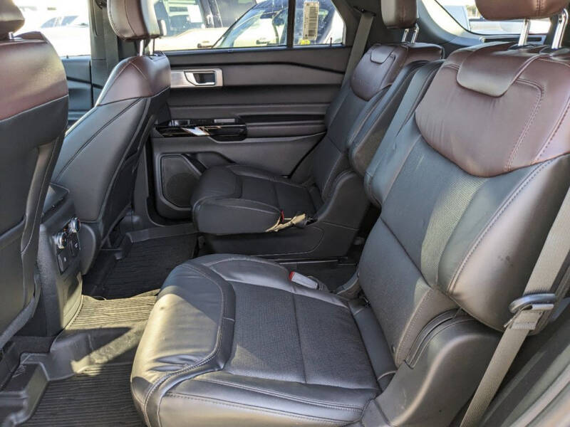 2023 Ford Explorer Platinum