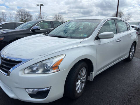2014 Nissan Altima for sale at EAGLE ONE AUTO SALES in Leesburg OH