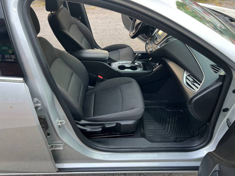 2017 Chevrolet Malibu LT