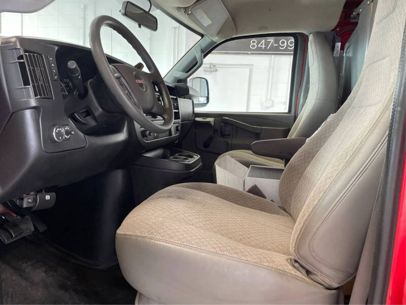 2017 GMC Savana 3500