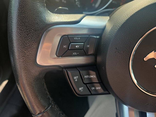 2021 Ford Mustang EcoBoost