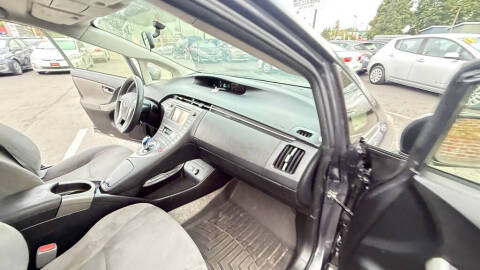 2014 Toyota Prius One