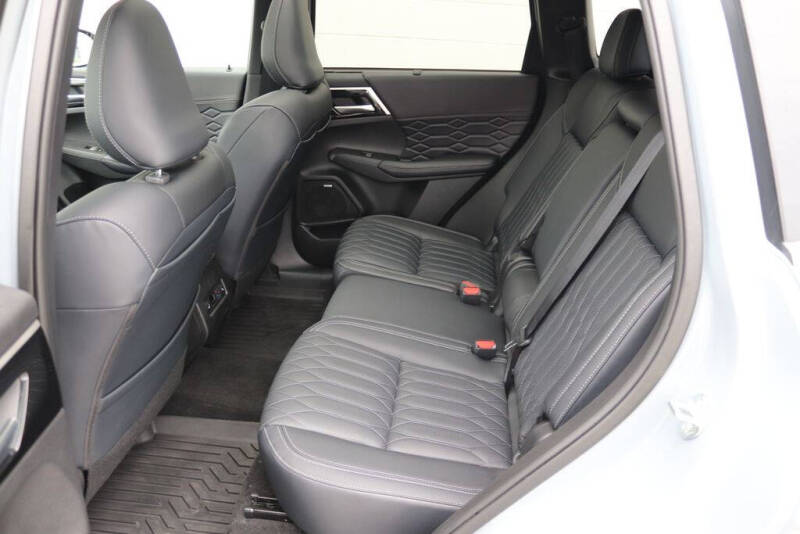 2025 Mitsubishi Outlander SEL