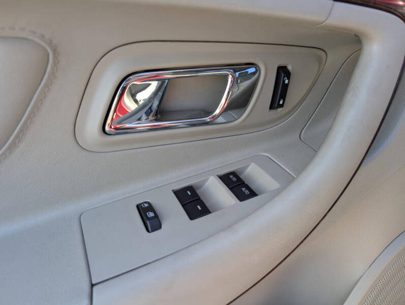 2012 Ford Taurus Limited