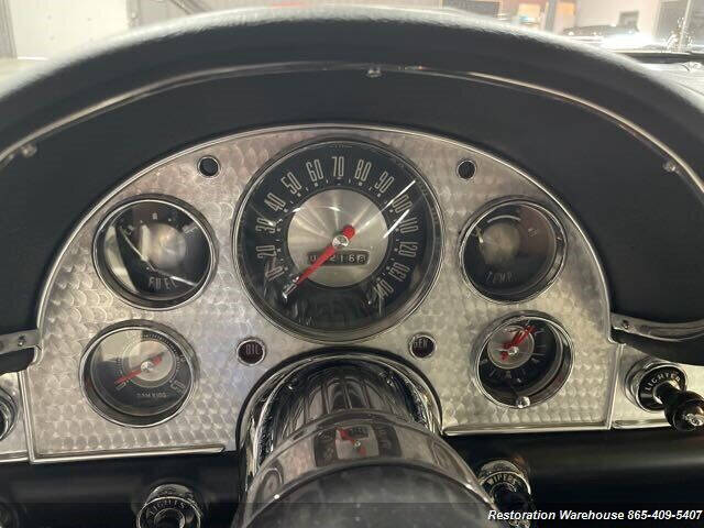 1957 Ford Thunderbird