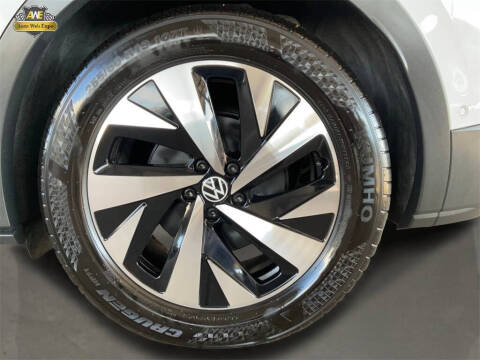 2023 Volkswagen ID.4 Pro