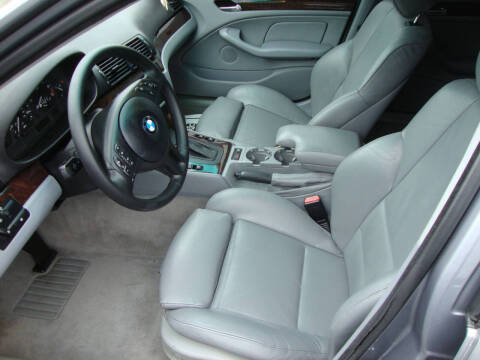 2004 BMW 3 Series 325i