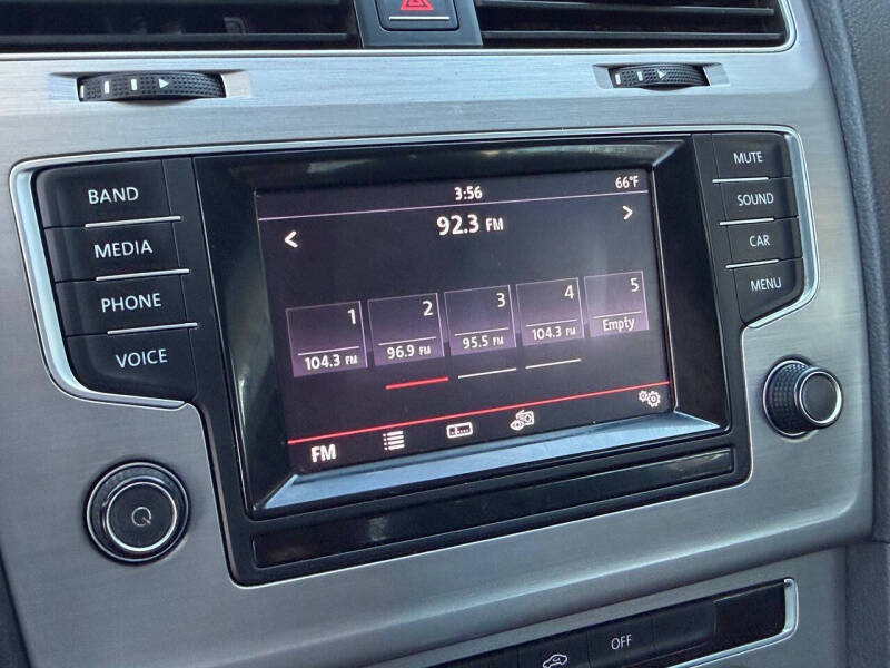 2015 Volkswagen Golf TSI S