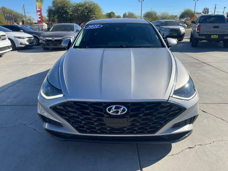 2021 Hyundai Sonata SEL photo 2