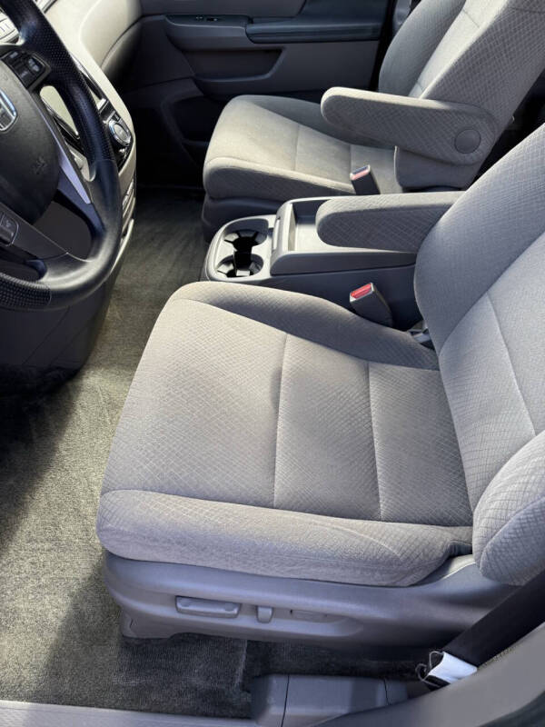 2016 Honda Odyssey SE