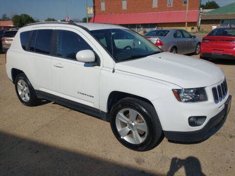 2017 Jeep Compass for sale at Apex Auto Sales in Coldwater KS