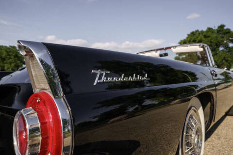 1956 Ford Thunderbird