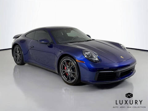 2022 Porsche 911 Carrera 4 GTS